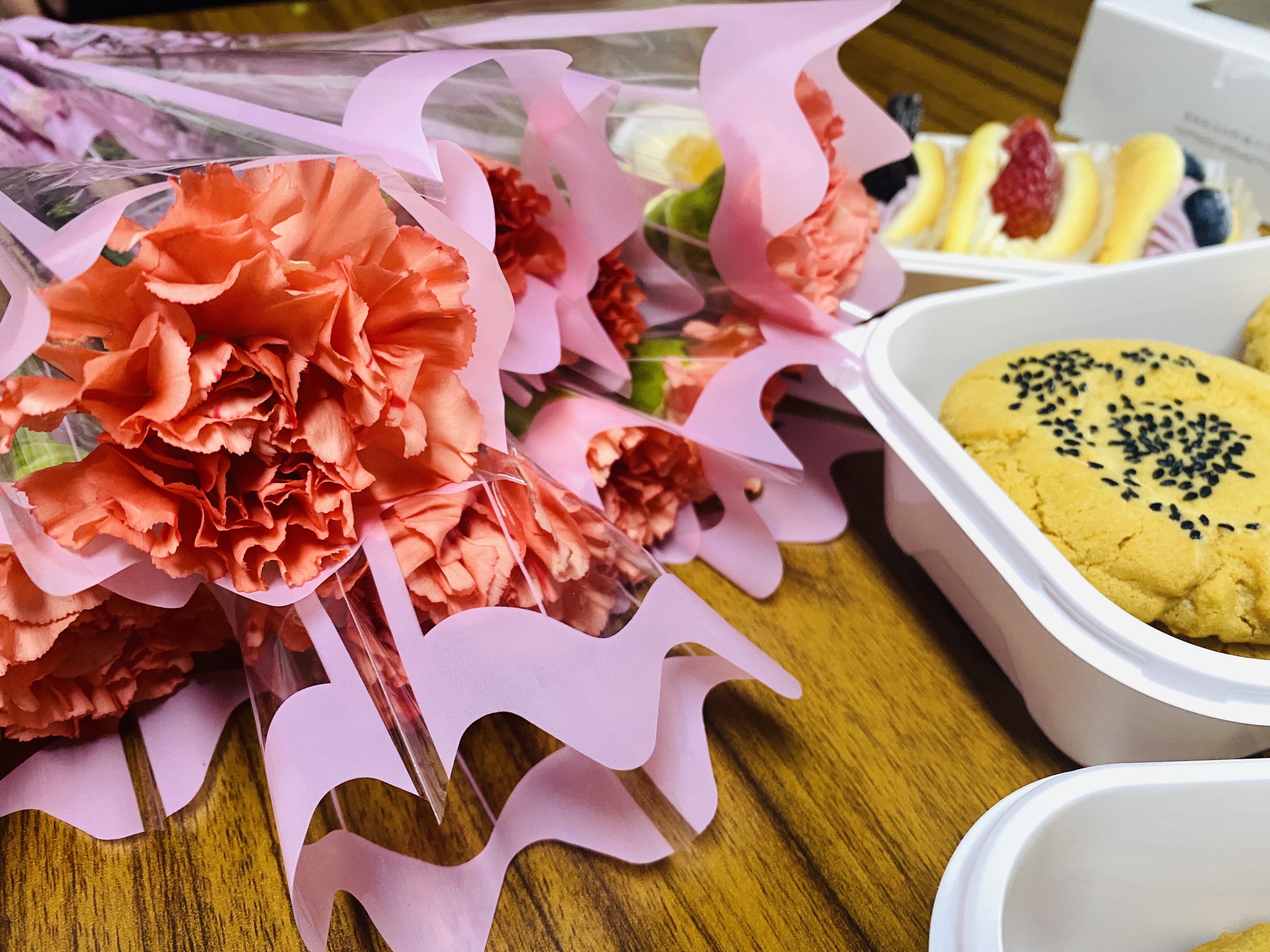 吉瑞祥激光祝所有女神们节日快乐！